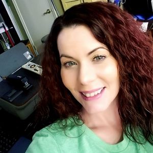 Meet your Posher, Jeanine